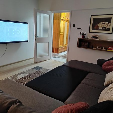 Spacious And Modern Apartment In Town Center Konjic Exterior foto