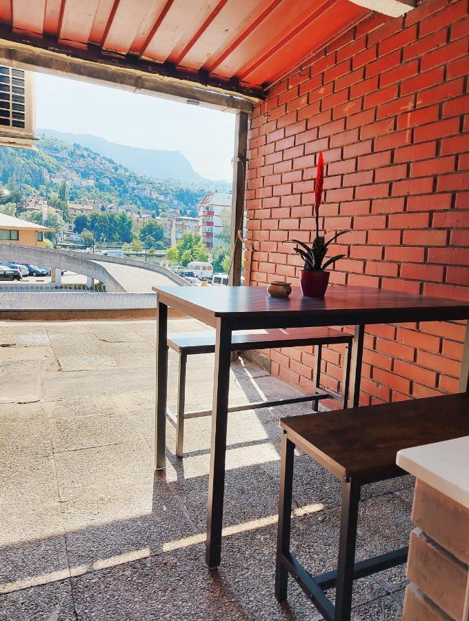 Spacious And Modern Apartment In Town Center Konjic Exterior foto