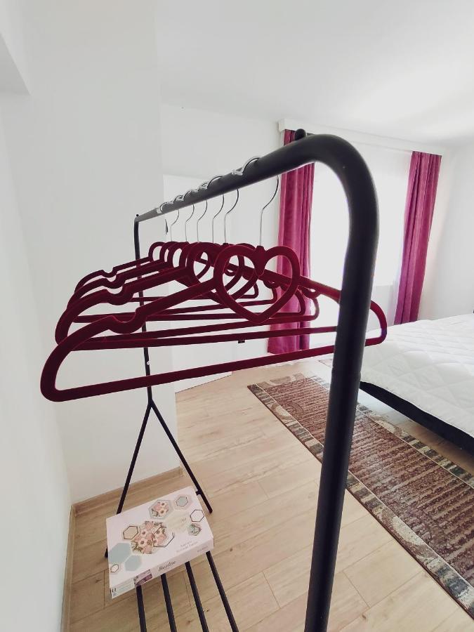Spacious And Modern Apartment In Town Center Konjic Exterior foto