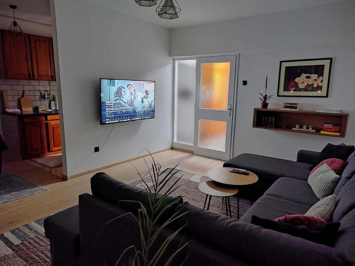 Spacious And Modern Apartment In Town Center Konjic Exterior foto